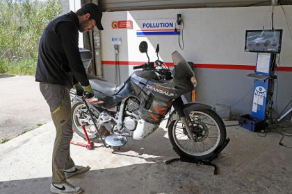 Un garagiste lyonnais refuse de faire le contrôle technique des motos et s’en explique