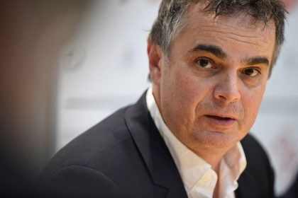 Alexandre Jardin : « Les 30 % des enfants qui ne maîtrisent pas l&rsquo;écriture et la lecture au collège sont ceux qu&rsquo;on retrouve dans les statistiques d&rsquo;actes violents »