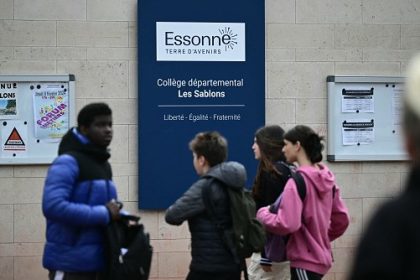 Mort d&rsquo;un collégien à Viry-Châtillon: les gardes à vue de cinq personnes prolongées