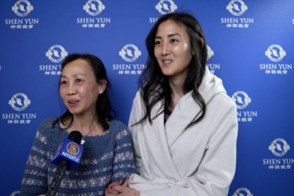 « J’ai ressenti toutes les émotions des danseurs » de Shen Yun, a confié une pharmacienne
