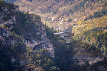 Gorges du Tarn: souhaitant photographier des rapaces, il fait de magnifiques clichés de Rafale