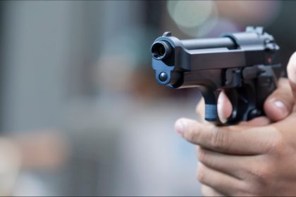 Rouen: il dégaine une arme à feu dans un bus et menace de «mettre une balle dans la tête» d&rsquo;un passager