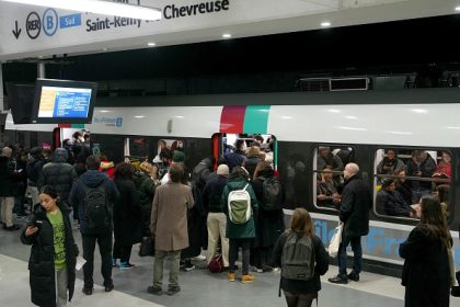 Grève pour les primes JO-2024 : mardi difficile sur les RER et trains de banlieue