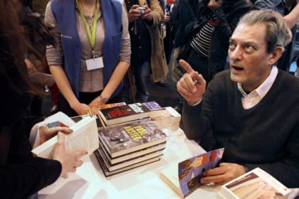 Le célèbre romancier américain Paul Auster, auteur de la « Trilogie new-yorkaise », est mort