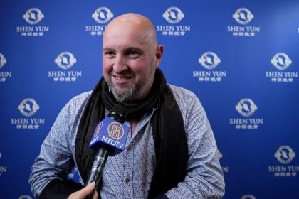 Shen Yun amène « une ouverture d’esprit, la possibilité de retrouver d’autres valeurs passées », estime un homme d’affaires