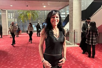 Shen Yun a « vraiment, vraiment changé ma vie », assure une musicienne