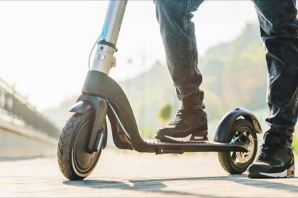 Amiens: un jeune homme vole le chihuahua d&rsquo;une octogénaire en pleine rue et s&rsquo;enfuit en trottinette
