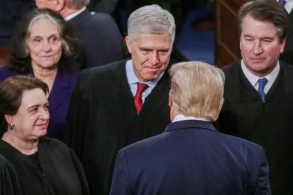 Le juge Gorsuch de la Cour suprême exprime une mise en garde durant l&rsquo;audition de Trump