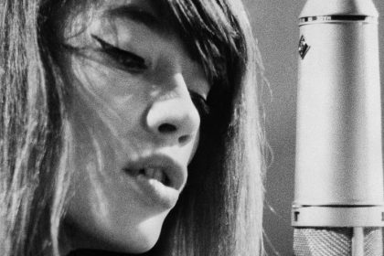 Françoise Hardy, la chanteuse était aussi mannequin et… n&rsquo;aimait pas son corps