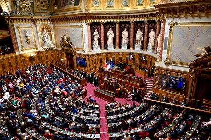 Déficit public : un rapport du Sénat pointe « l’opacité » et « l’imprudence » de l&rsquo;exécutif