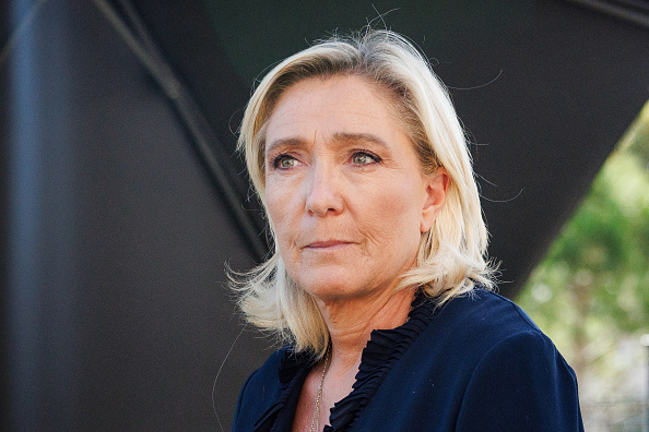 Marine Le Pen, « estomaquée » par les propos du député RN Roger Chudeau, souhaitant uniquement des ministres « franco-français »