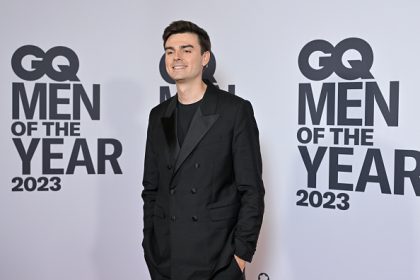 Hugo Décrypte : une information de référence pour les jeunes, qui secoue les médias traditionnels