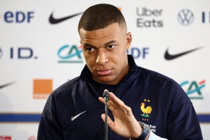 Législatives : Kylian Mbappé se dit « contre les extrêmes » et « les idées qui divisent »