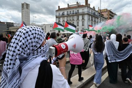 Législatives : « Dégage, sale sioniste ! », une candidate Renaissance est prise à partie par des pro-palestiniens