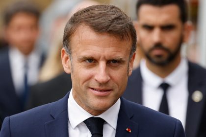 Macron défend la dissolution et critique la gauche, Bardella refuse Matignon sans majorité absolue
