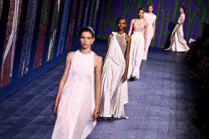 Haute couture : la maison Dior rend hommage aux olympiades