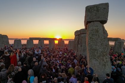 Angleterre : l&rsquo;Unesco veut protéger Stonehenge menacé par un projet routier