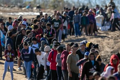 L&rsquo;immigration de masse ouvre la voie à l&rsquo;abolition des nations, selon un journaliste