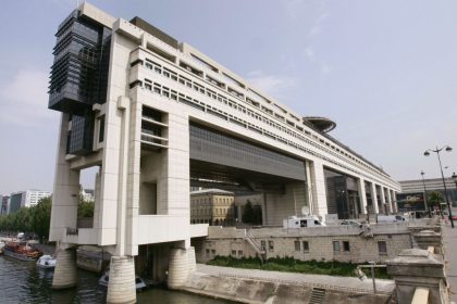 Finances publiques : un « comité d&rsquo;alerte » pour éviter les dérapages et une « conversation » avec les Français