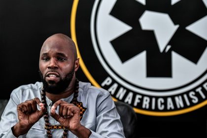 Kemi Seba, militant panafricaniste condamné plusieurs fois, se réjouit d&rsquo;avoir perdu la nationalité française