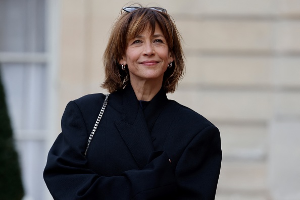 Législatives : « soulagement » pour Sophie Marceau, Clara Luciani… et d’autres artistes, après les résultats