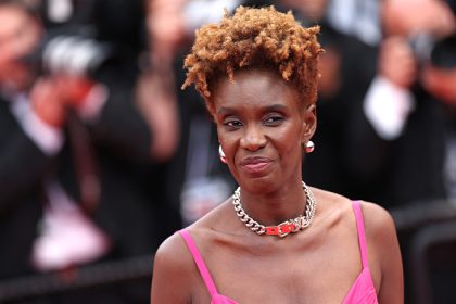 « Trop de blancs » au sein du Nouveau Front populaire, selon Rokhaya Diallo : des propos « racistes » pour Charles Consigny