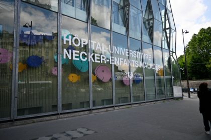 Pierrefitte: une enfant glisse du toit en voulant attraper son chat, elle est hospitalisée en urgence absolue