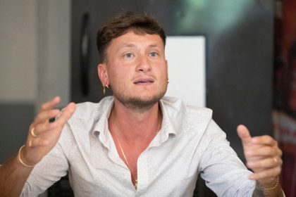 Résultats législatives : le candidat antifa et fiché S Raphaël Arnault, élu député dans le Vaucluse