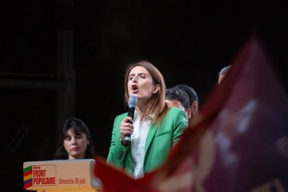 Législatives : la cheffe des Écologistes Marine Tondelier en première ligne contre le RN