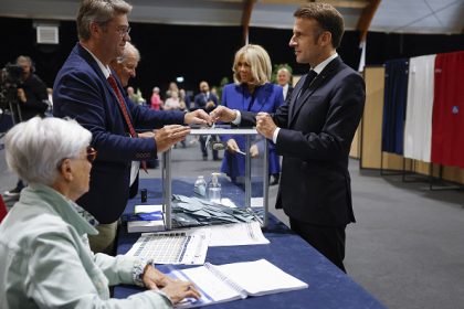 Second tour des législatives : 59,71 % de votants à 17H00, participation la plus élevée depuis 1981