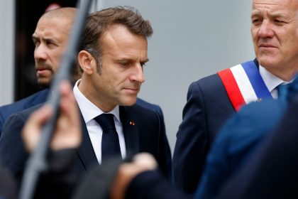 L’Élysée dans le flou et le pays dans l’inconnu pendant plusieurs semaines