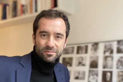 « Le pays s’enfonce dans une crise qui s’annonce durable sur le plan institutionnel et politique », déclare Loris Chavanette