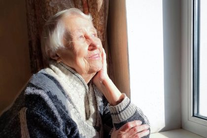 Faut-il traiter la maladie d&rsquo;Alzheimer avant qu&rsquo;elle ne devienne symptomatique ?