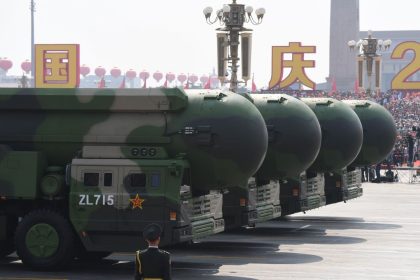 L&rsquo;axe chinois, la guerre nucléaire et la paix mondiale