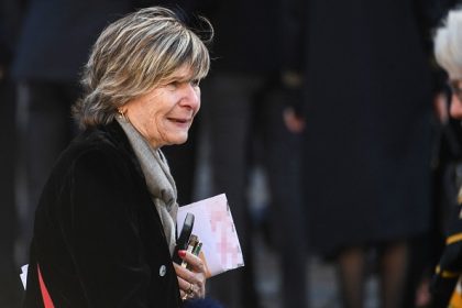 Un procès ordonné pour l&rsquo;ex-reine de la presse people « Mimi » Marchand, soupçonnée de chantage contre Karine Le Marchand