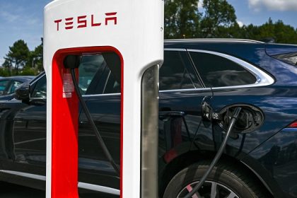 Sète : le conducteur d’une Tesla met à jour son véhicule, bloquant tout le centre-ville pendant 45 minutes