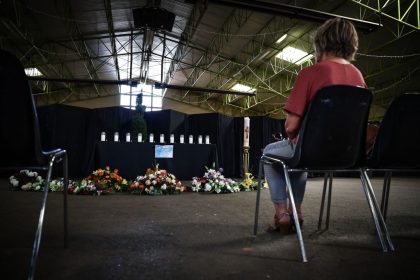 Wintzenheim : un an après l&rsquo;incendie d&rsquo;un gîte accueillant des personnes handicapées, les familles entre le deuil et la colère