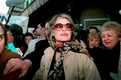 Alain Delon laisse « un vide abyssal que rien, ni personne, ne pourra combler », a écrit Brigitte Bardot
