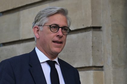 Urgences : une cinquantaine d&rsquo;hôpitaux « actuellement en tension », affirme Frédéric Valletoux