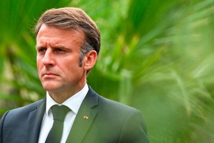 Emmanuel Macron convie les présidents de groupes parlementaires et chefs de parti le 23 août