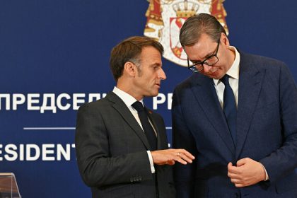 Vente d&rsquo;avions Rafale à la Serbie : Emmanuel Macron veut éloigner Belgrade du giron russe