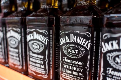 « Le monde a évolué » : Jack Daniel&rsquo;s laisse tomber le wokisme et le fait savoir dans un mail