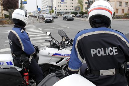 Rennes : refusant d’obtempérer, un automobiliste s’enfuit en abandonnant ses deux enfants dans la voiture