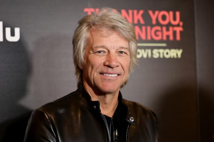 Le chanteur américain Jon Bon Jovi sauve une femme en l’empêchant de sauter d&rsquo;un pont, à Nashville