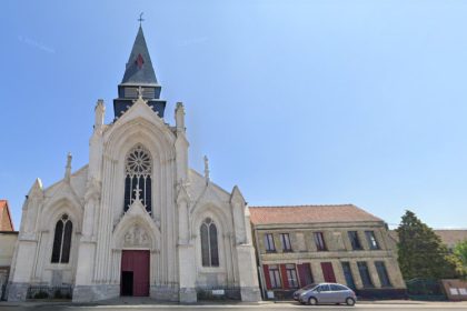 Incendie dans une église à Saint-Omer : un suspect arrêté accusé de « destruction de biens par moyen dangereux en raison de la religion »