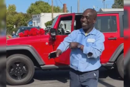 « S’il y a quelqu’un qui mérite cela, c’est bien lui » : des élèves se mobilisent pour offrir au concierge de leur lycée la voiture de ses rêves