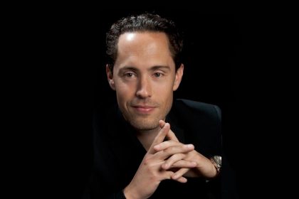 Ghislain Benhessa : « Emmanuel Macron tente de gagner du temps alors que le volcan de l’antisémitisme est au bord de l’éruption »