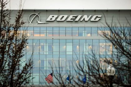 Boeing perd 6 milliards de dollars au troisième trimestre, le PDG appelle à des changements culturels fondamentaux