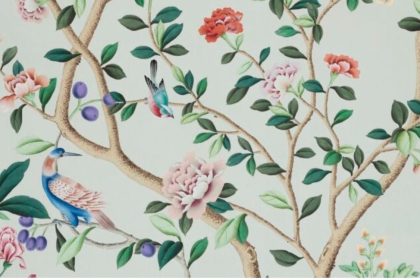 Si les murs pouvaient rêver : comment les papiers peints fantaisistes de Gournay maintiennent en vie un art presque perdu – un coup de pinceau à la fois