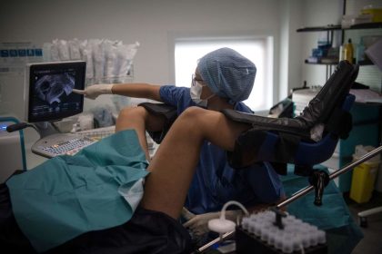 Un gynécologue du Planning familial aurait commis des agressions sexuelles, un appel à témoigner est lancé